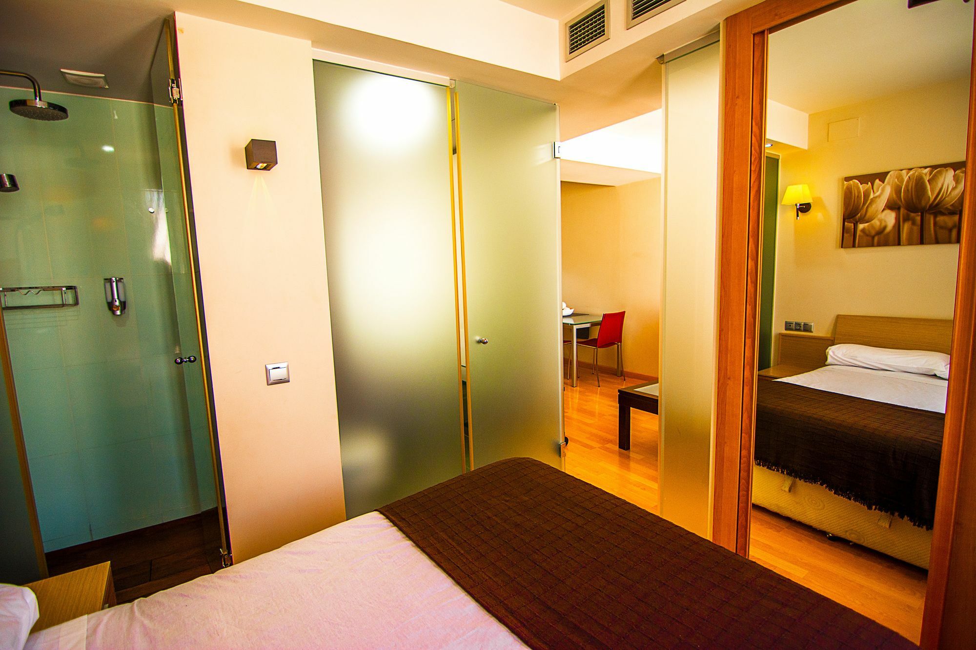 Dream Suites And Apartments Almeria Centro Eksteriør bilde