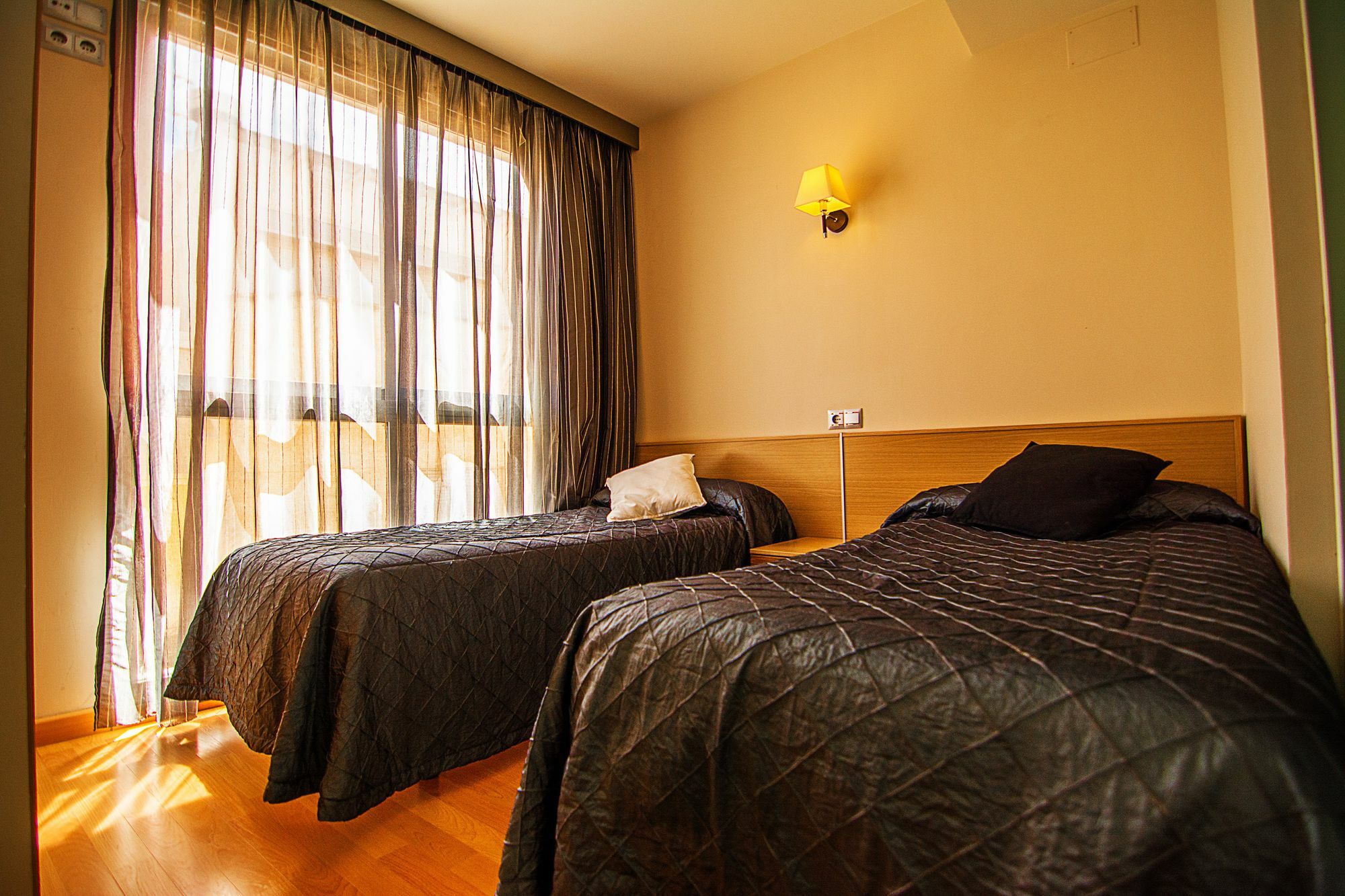Dream Suites And Apartments Almeria Centro Eksteriør bilde