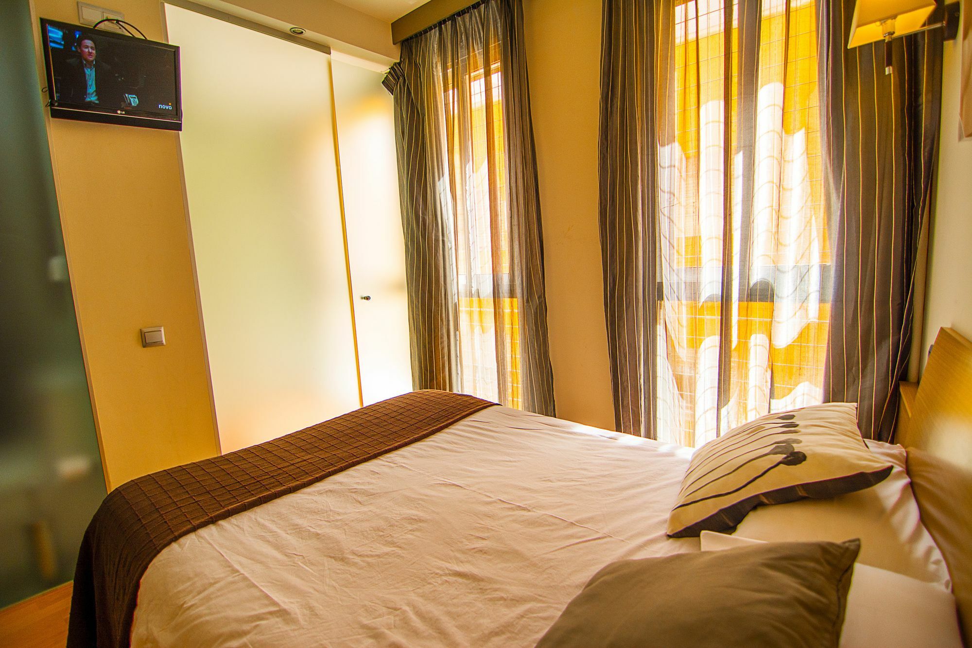 Dream Suites And Apartments Almeria Centro Eksteriør bilde